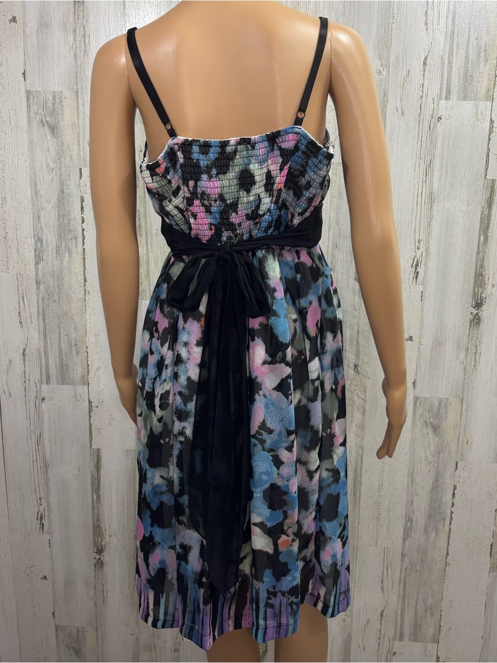 Dressbarn Sleeveless Watercolor Smocked Back Midi Dress - Picture 5 of 10